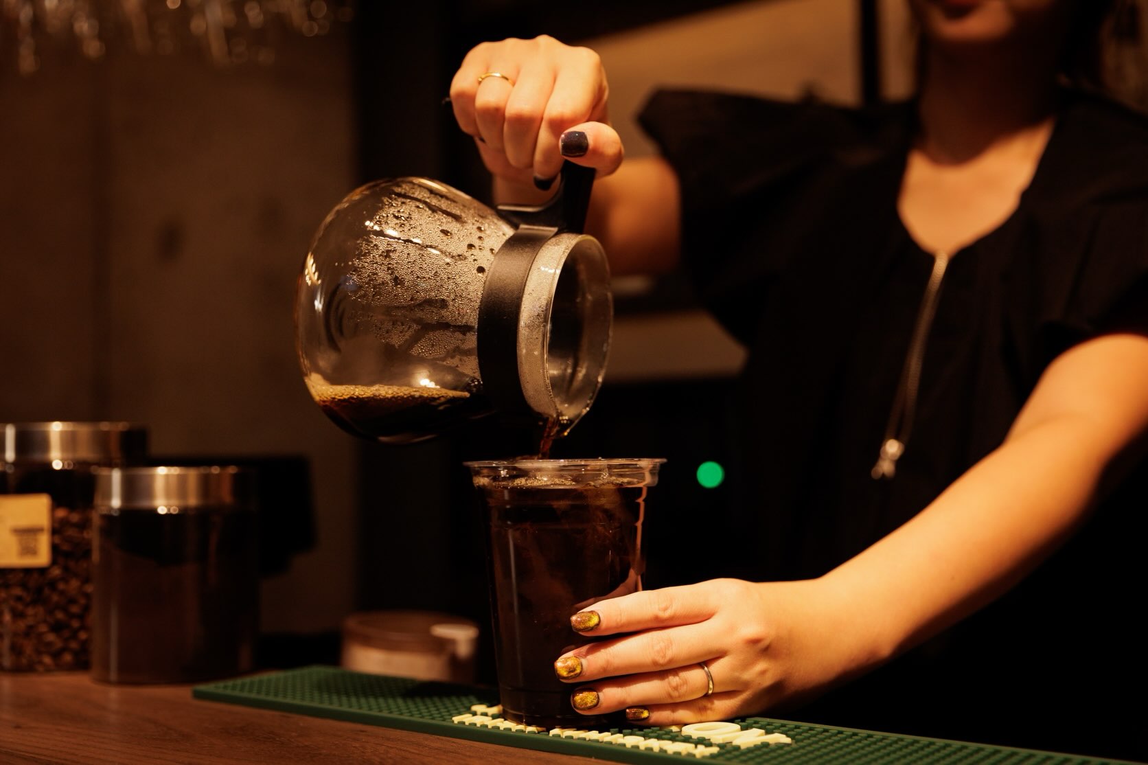 新富町駅徒歩3分｜Cafe＆Bar Infinity