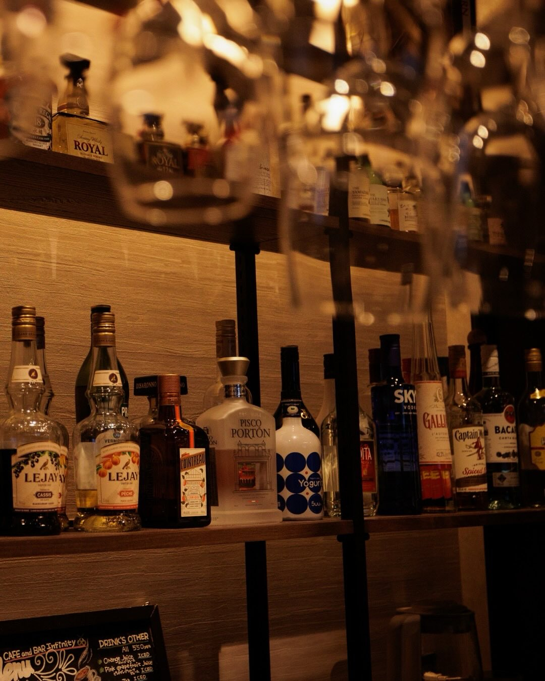 新富町で落ち着いて飲めるバー｜Cafe＆Bar Infini